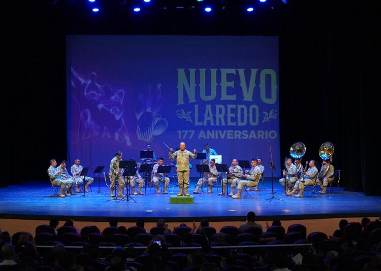 Brinda SEDENA gran concierto de gala como parte de los festejos del 177 aniversario de NLD