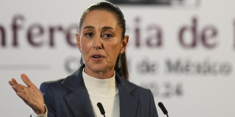 Indaga FGR colusión de funcionarios en huachicol: Claudia