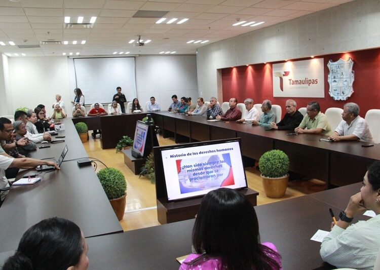 Capacita SEBIEN a funcionarios en igualdad de género