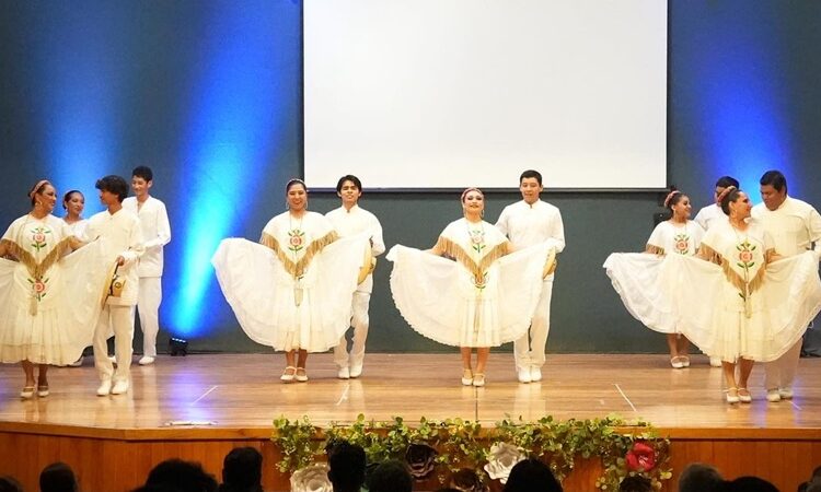 Celebra la UAT festivales de los talleres artísticos en Victoria y Tampico