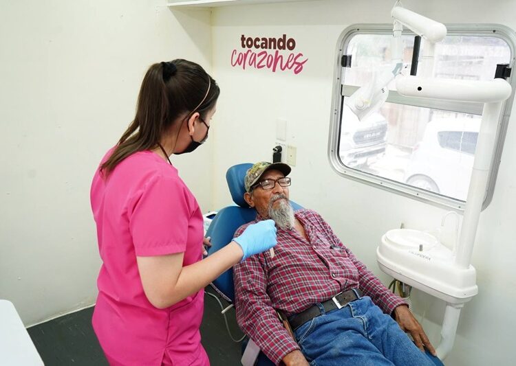 DIF NLD realizará brigada médica “Papá Saludable” en honor al ‘Día del Padre’