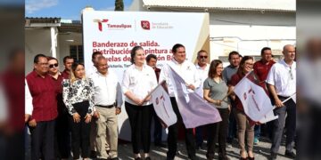 Da SET banderazo de salida a entrega de materiales de pintura para mantenimiento en escuelas