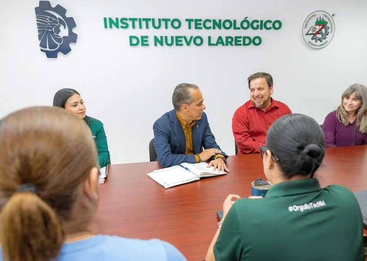 Distingue SET a maestras y maestros del ITNLD por 30 y 40 años de servicio educativo