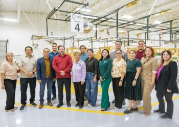 Distingue SET a maestras y maestros del ITNLD por 30 y 40 años de servicio educativo