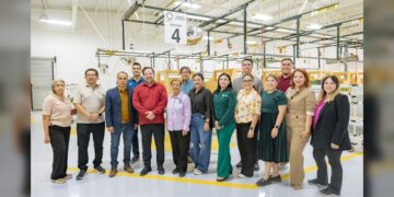 Distingue SET a maestras y maestros del ITNLD por 30 y 40 años de servicio educativo