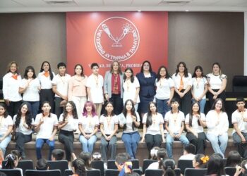 El CEINA-UAT celebra la excelencia educativa de sus estudiantes