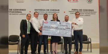 Entrega CMIC más de 900 mil pesos de apoyo al DIF NLD