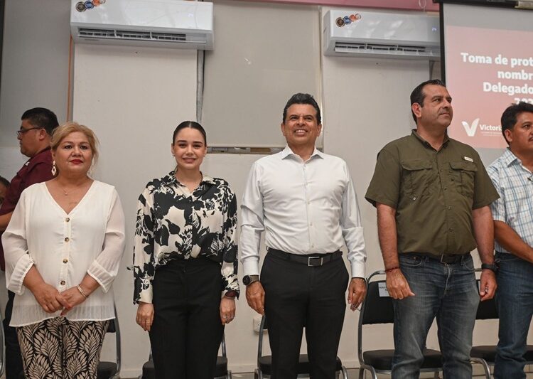 Entrega Lalo Gattás nombramientos a delegados ejidales