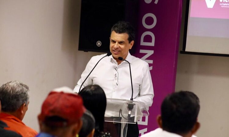 Entrega Lalo Gattás nombramientos a delegados ejidales