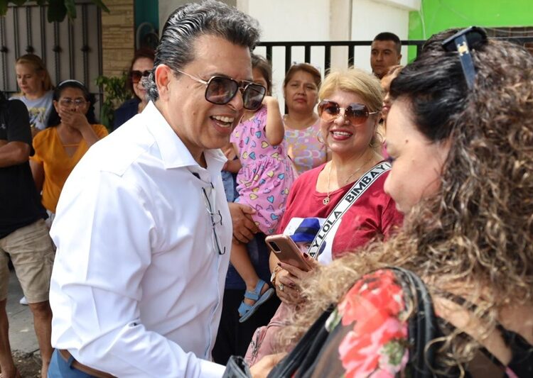 Entrega Municipio calle pavimentada en colonia México