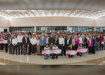 Entregan becas “Futuro Tamaulipas Jóvenes de Nivel Superior” en NLD