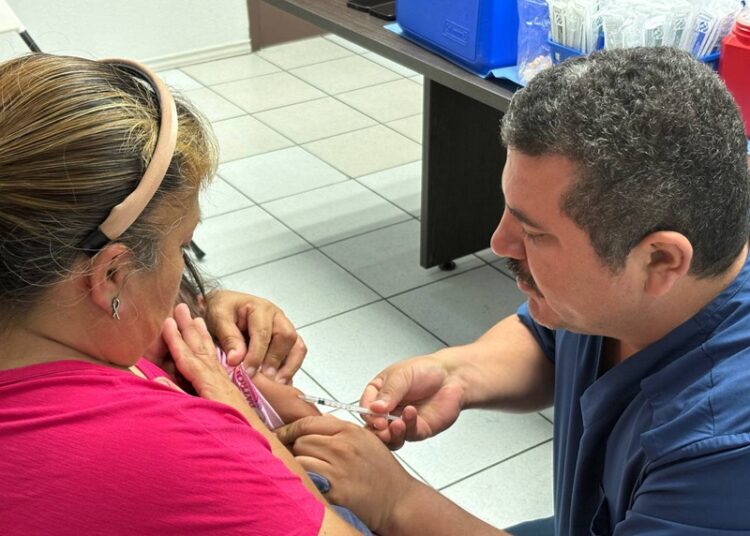 Este viernes concluye jornada de vacunación contra el sarampión en el DIF NLD