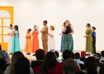 Evocan la Fundación de NLD con emotiva obra de teatro en la Infoteca