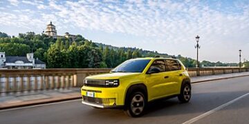 Fiat lanza el primer coche fabricado con material reciclado