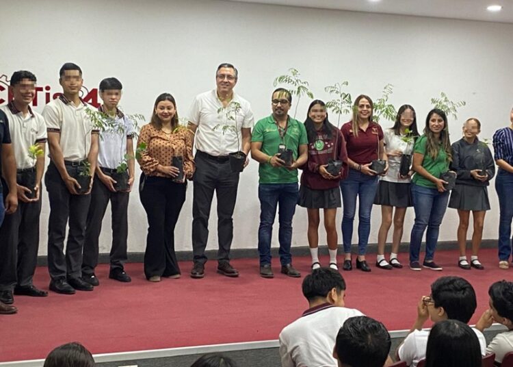 Fomentan conciencia ambiental en alumnos del CBTis 24
