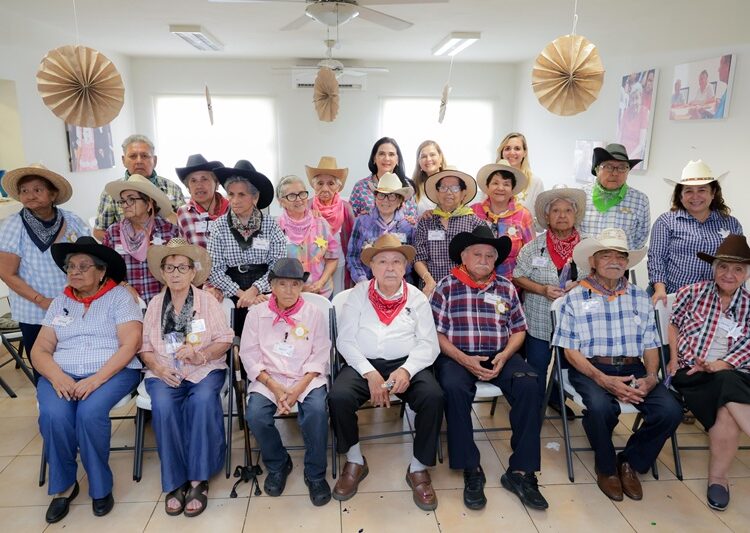 Garantiza Mónica atención cálida y oportuna a Adultos Mayores de Tampico