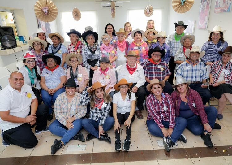 Garantiza Mónica atención cálida y oportuna a Adultos Mayores de Tampico