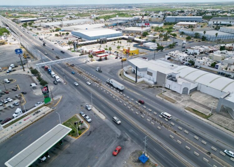 Gobierno de NLD moderniza sistema de alumbrado público en la Carretera Nacional