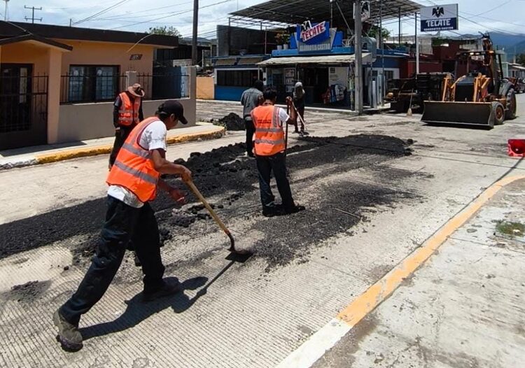 Intenso operativo de bacheo tras reportes por lluvias en la Capital
