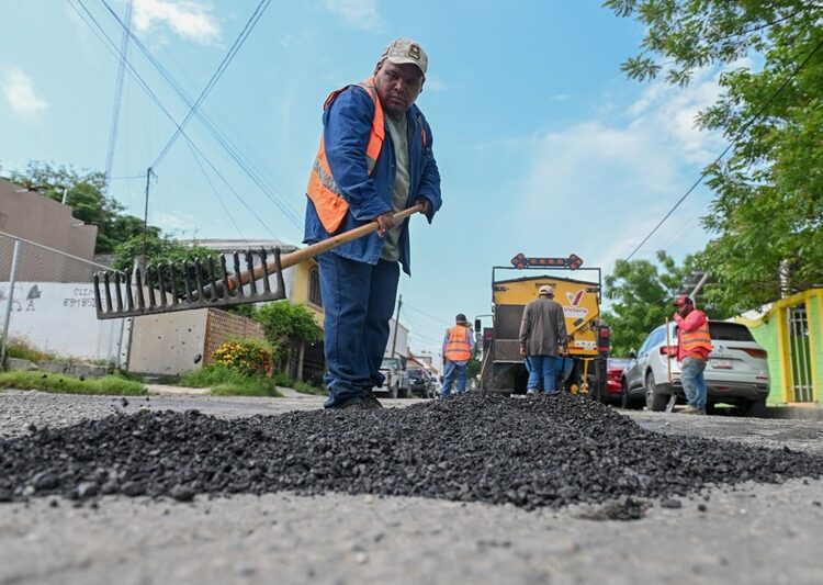 Intenso trabajo de rehabilitación y limpieza de calles y avenidas en la ciudad