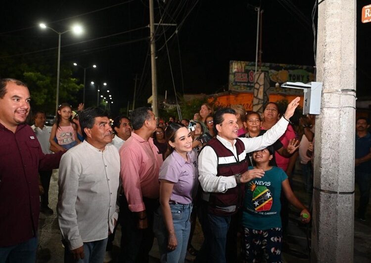 Moderniza Municipio red de alumbrado en la ‘Simón Torres’