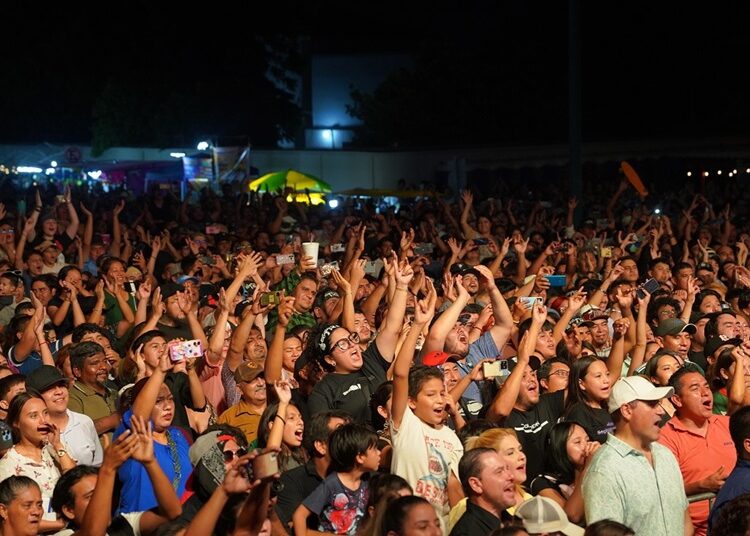 Neolaredenses celebran a lo grande sus 177 años