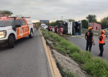 Volcadura de autobús rumbo a playa Miramar dejó 11 muertos y 22 heridos