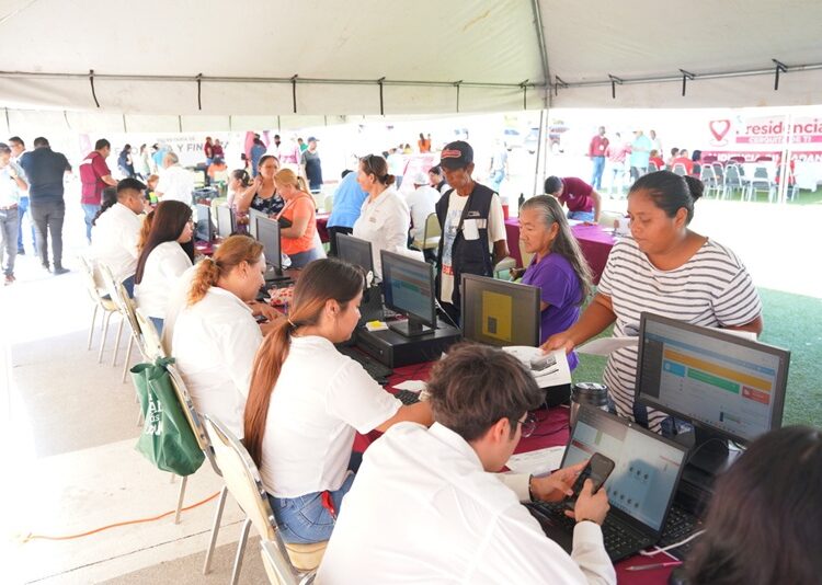“Presidencia Cerquita de Ti” responde a vecinos de las colonias Voluntad y Trabajo 1, 2 y 3
