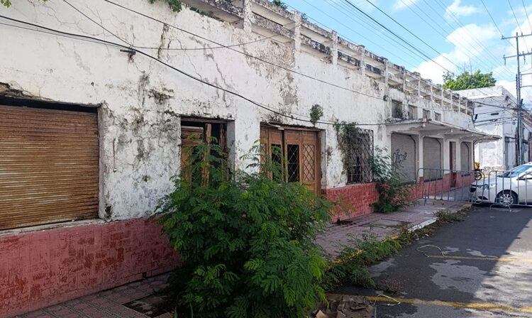 Proliferan las casas y edificios abandonados en el centro de Ciudad Victoria