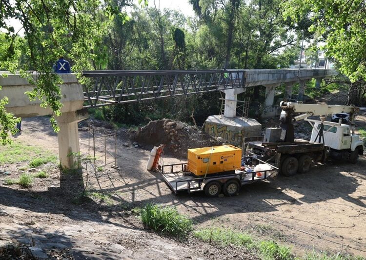 Puente peatonal del 13 Praxedis Balboa será más seguro
