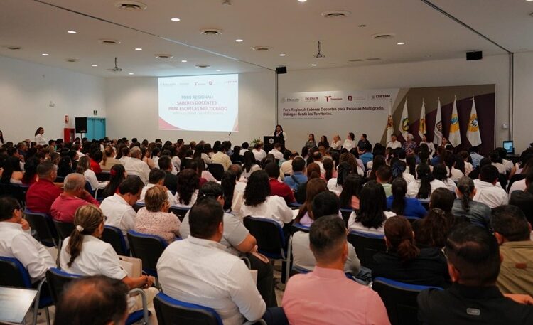 Realiza CRETAM Foro Regional de Escuelas Multigrado