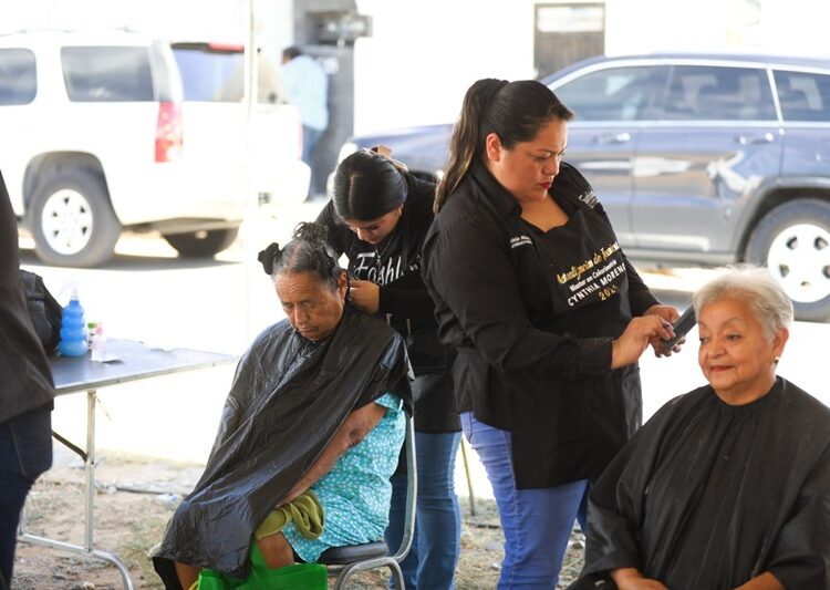 Servicios, trámites y apoyos de NLD llegan a colinas del Sur con “Presidencia Cerquita de Ti”