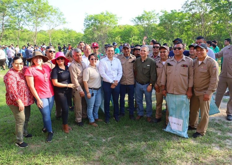 Sociedad y gobierno, sanean cauce del río San Marcos
