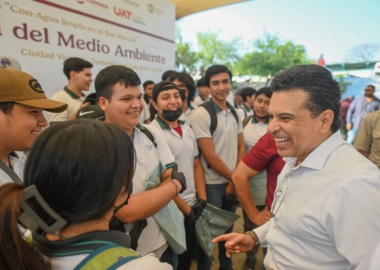 Sociedad y gobierno, sanean cauce del río San Marcos