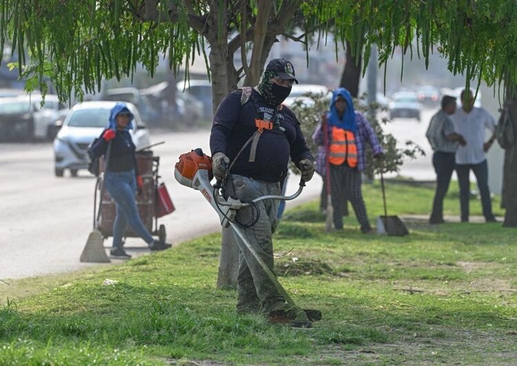 Supervisa Lalo Gattás atención de reportes ciudadanos