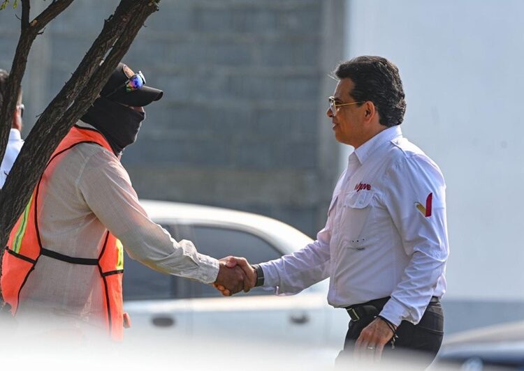 Supervisa Lalo Gattás atención de reportes ciudadanos