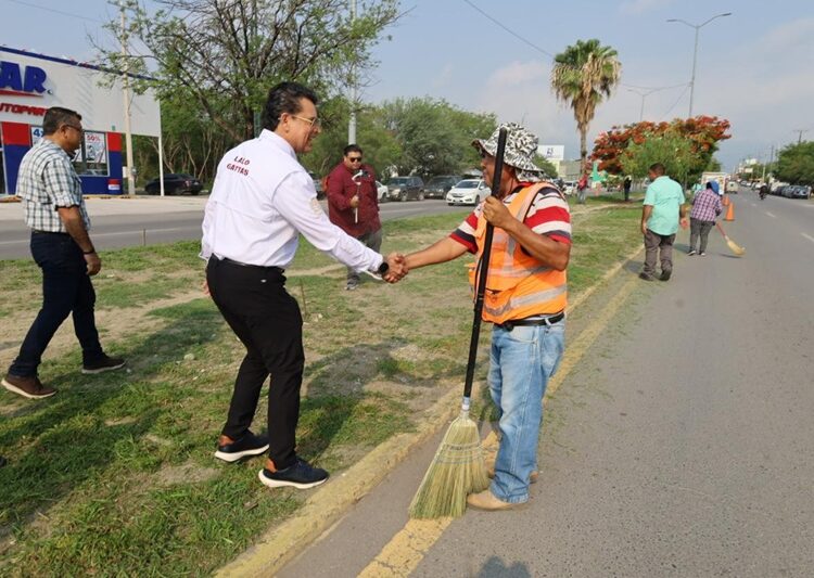Supervisa Lalo Gattás atención de reportes ciudadanos