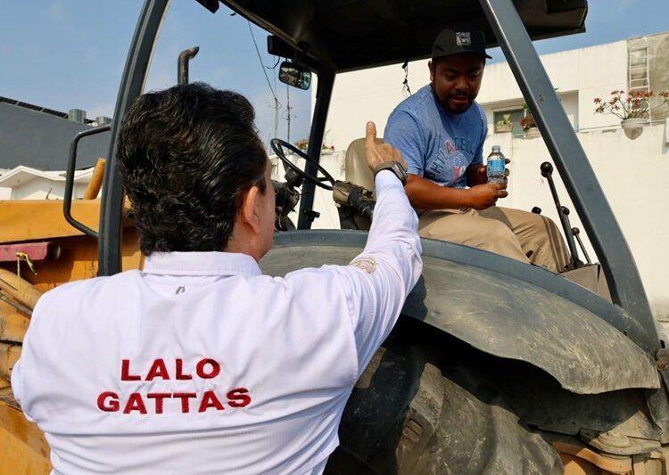 Supervisa Lalo Gattás atención de reportes ciudadanos