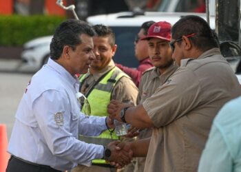 Supervisa Lalo Gattás atención de reportes ciudadanos