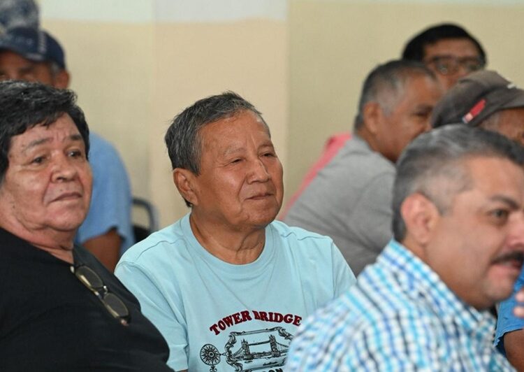 “Trabajadores del Municipio son la fuerza de su familia y de Victoria”: Lalo Gattás