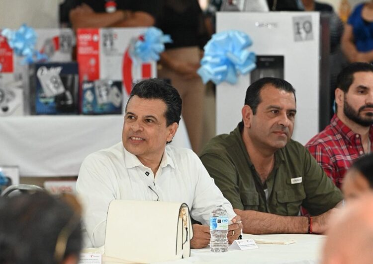 “Trabajadores del Municipio son la fuerza de su familia y de Victoria”: Lalo Gattás