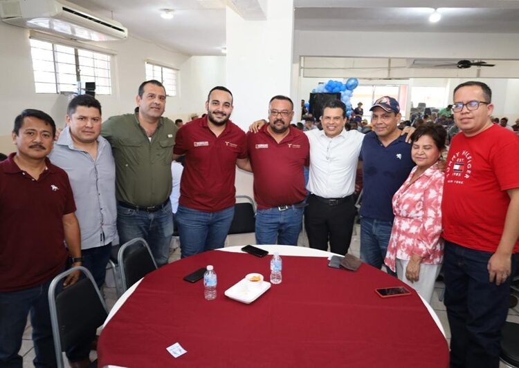 “Trabajadores del Municipio son la fuerza de su familia y de Victoria”: Lalo Gattás