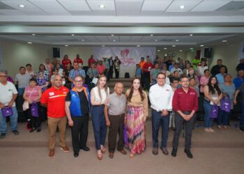 Transforma DIF y Gobierno de NLD calidad de vida de ciudadanos con dificultad para escuchar