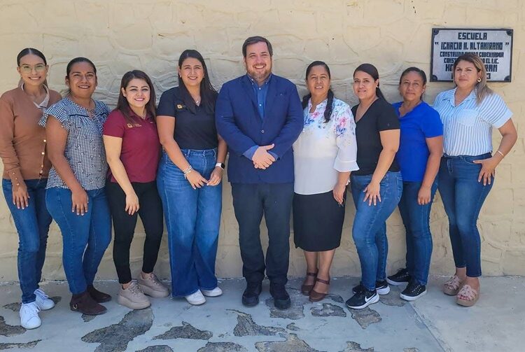 Visita secretario de Educación primaria multigrado en Villagrán