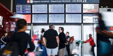 Segundo día de huelga de controladores aéreos en Francia