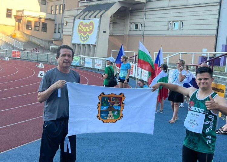 Alex Avilés rompe récord mundial en el Abierto Europeo para atletas con Síndrome de Down