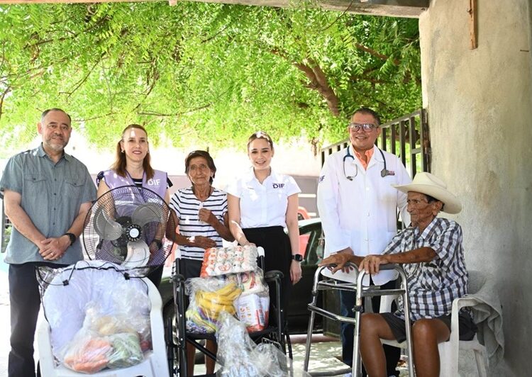 Brinda DIF Victoria atención al llamado de matrimonio de adultos mayores