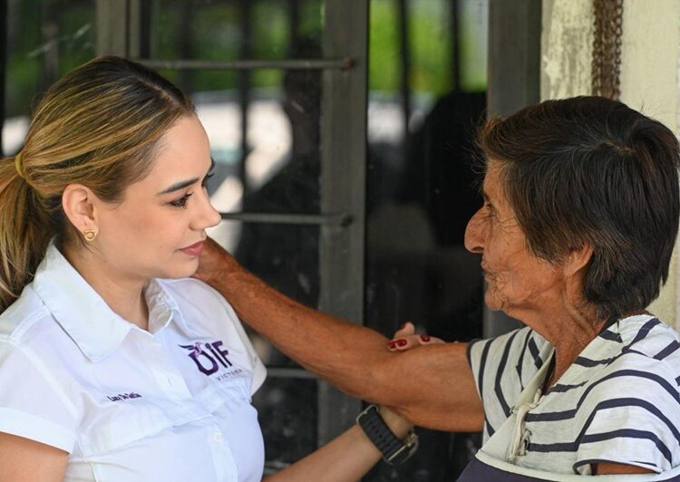 Brinda DIF Victoria atención al llamado de matrimonio de adultos mayores