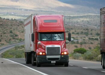 Roban camión con oro y plata cerca de Guadalajara