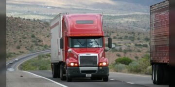 Roban camión con oro y plata cerca de Guadalajara